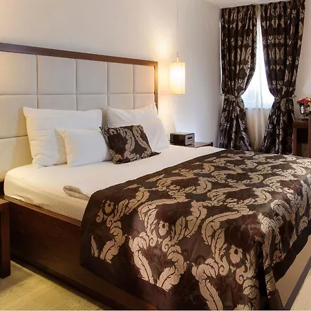 Marmont Heritage (adults Only) 4*