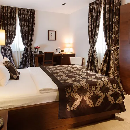 Marmont Heritage (adults Only) Hotel 4*