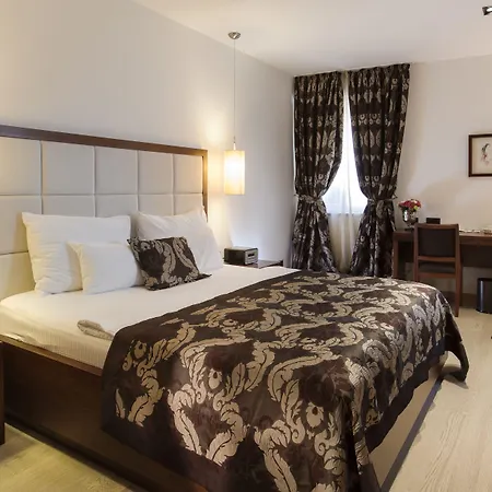 Marmont Heritage (adults Only) 4*