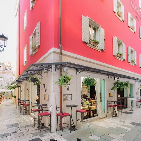 Готель Marmont Heritage (adults Only)