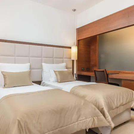 Hotel Marmont Heritage (adults Only) 4*