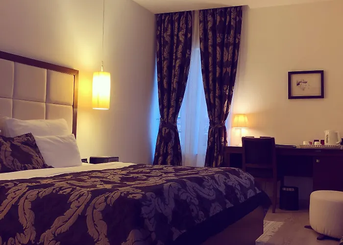 Hotel Marmont Heritage (adults Only) 4*